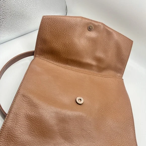 Matt and Nat Vegan Leather Camel Color Bag - Picture 3 of 6